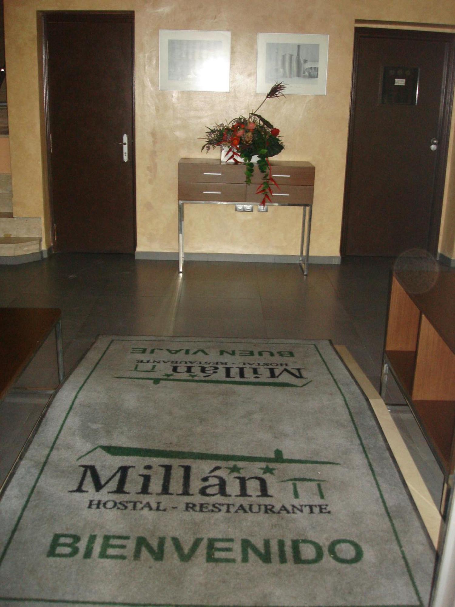 Hostal Millan Segorbe Exteriör bild